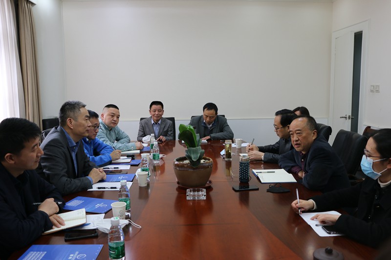 news01.jpg news01.jpg