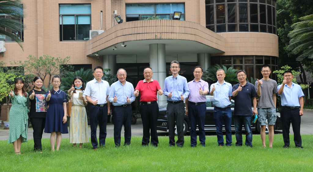 news01.jpg news01.jpg